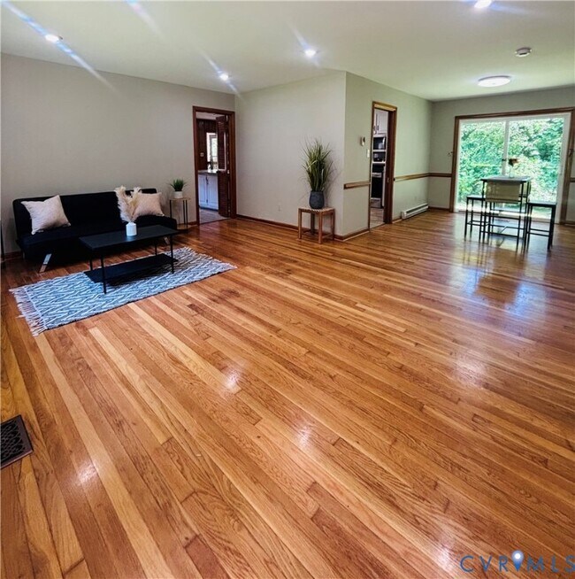 Foto del edificio - 4931 Lair Dr