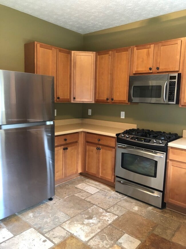 Photo - 3 bed/ 3 bath Townhouse