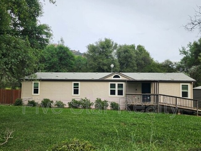 Foto del edificio - 12051 Kimberly Rd