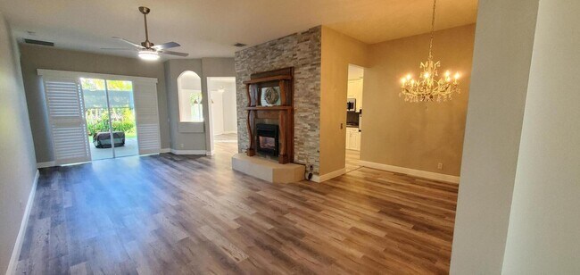 Foto del edificio - 175 NW Swann Mill Cir
