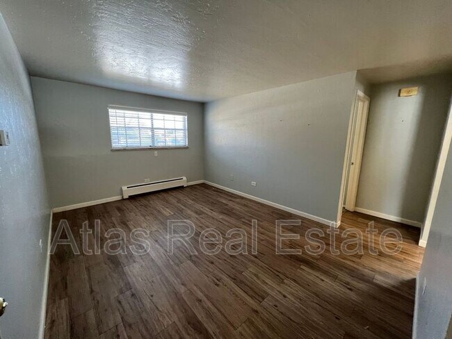 Foto del edificio - 2367 S Locust St