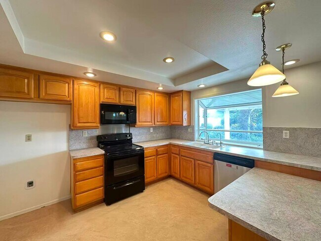 Foto del edificio - 4 Bedroom home for leasing in Diamond Bar