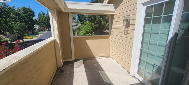 Foto del edificio - 1489 Trimingham Dr