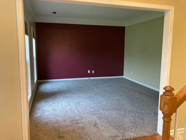 Building Photo - 564 Sunningdale Way