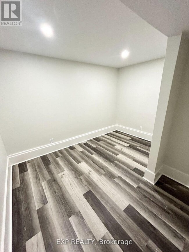 Photo du bâtiment - 316 Front St