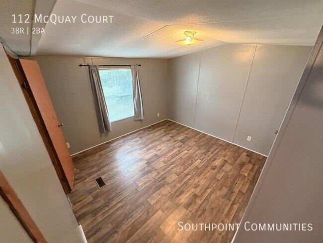 Foto del edificio - 112 McQuay Trail