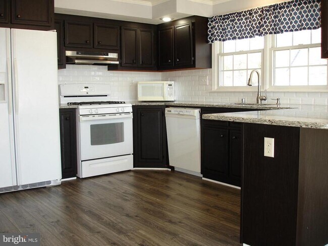 Foto del edificio - 1219 Bayside Rd