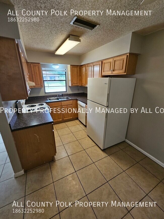Foto del edificio - Great South Side Location 2 Bedroom 1 Bath...