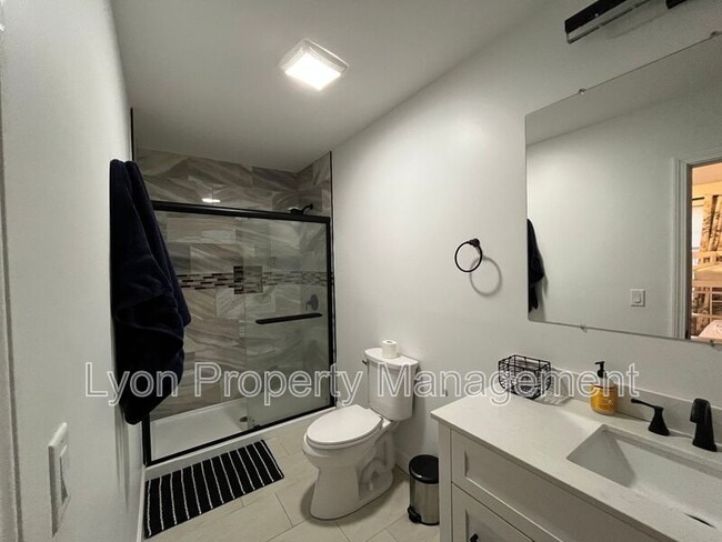 Building Photo - 20 Westcott Ave