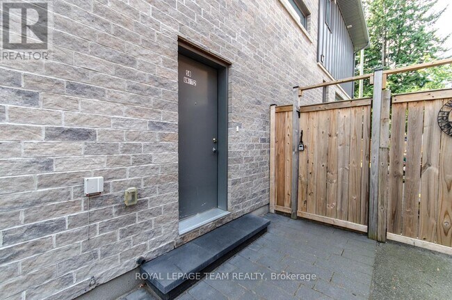 Photo du bâtiment - 58 Stevenson Ave