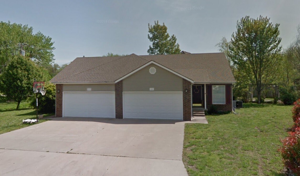 Foto principal - 507-09 W. Briarbrook