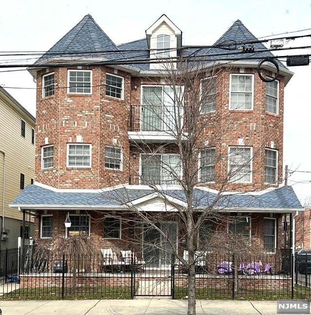 351353353 Verona Ave Unit 3, Newark, NJ 07104 Room for Rent in