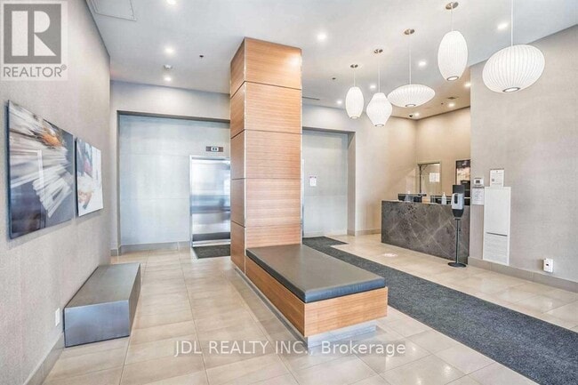 Building Photo - 18 Rean Dr