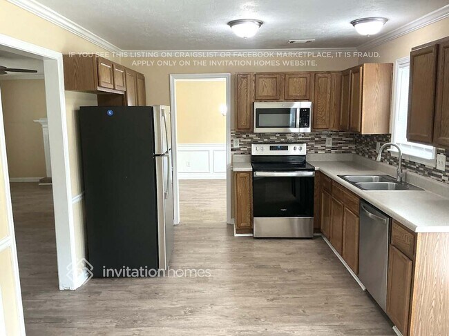 Foto del edificio - 3838 White Pine Rd