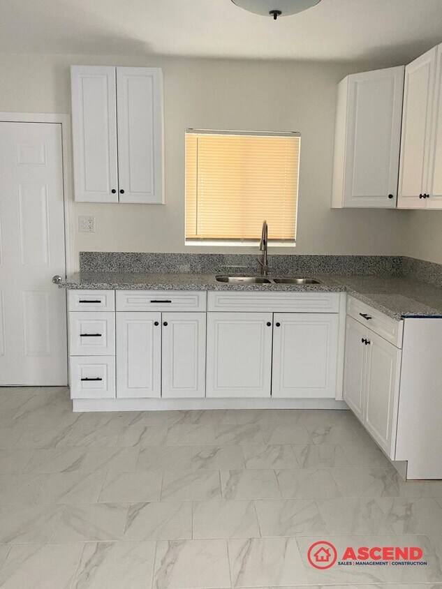 Foto principal - Charming 2 Bedroom 1 Bath House