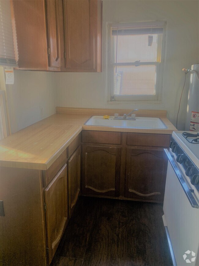 La Luz Apartments under 1,800 Albuquerque, NM 1 Rentals