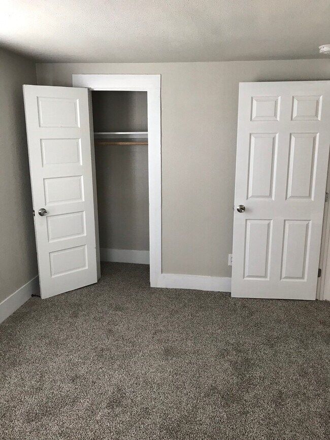 Foto del edificio - 214 W Republic St