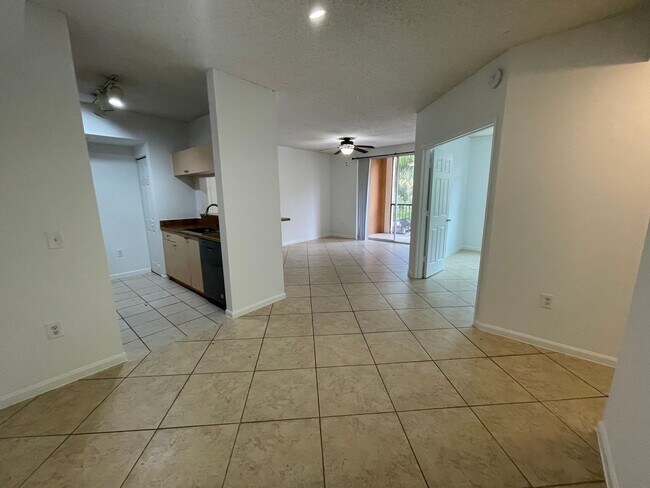Foto del edificio - ANNUAL RENTAL - RESERVE AT NAPLES 2 BED / ...