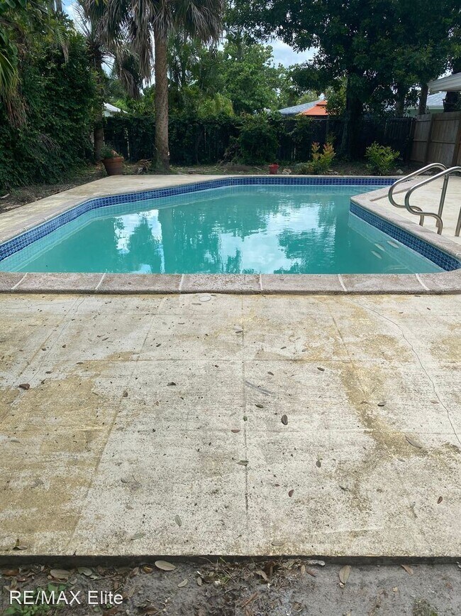 Building Photo - 3 br, 2 bath House - 609 Mango Dr