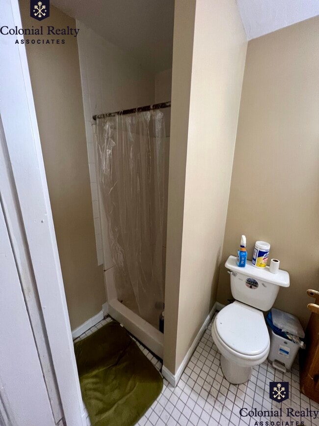 Building Photo - 40 Hooker St