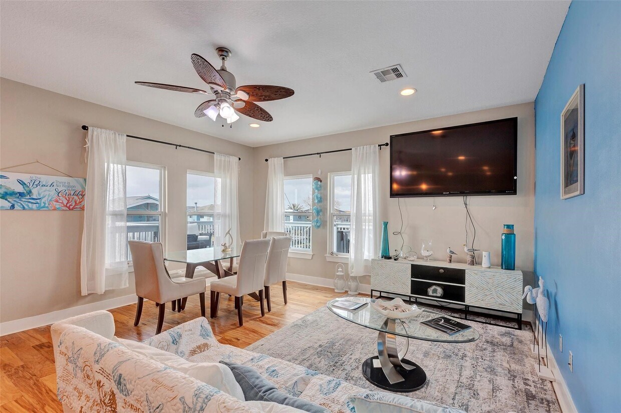 Foto principal - 126 Driftwood Rd