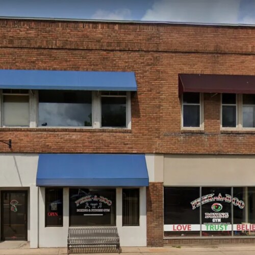 Building Photo - 1 N Main St