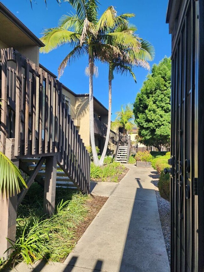 Building Photo - SPACIOUS 2BR/2BA UNIT in GATED Complex for Rent in El Cajon