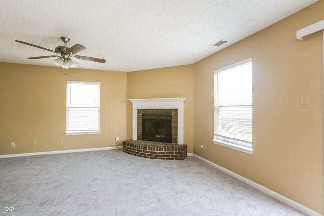 Building Photo - 1180 Odell Ln