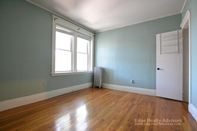 Building Photo - 1738 Commonwealth Avenue