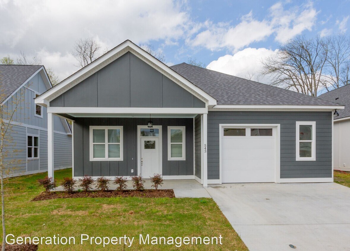 Foto principal - 4 br, 2 bath House - 574 Strong Avenue