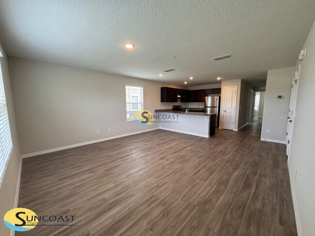 Building Photo - 617 Century 21 Dr