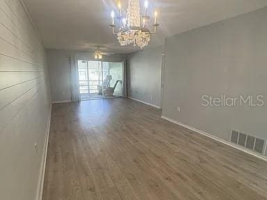 Building Photo - 995 La Guna Dr