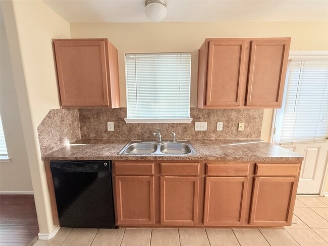 Building Photo - 14430 Hamilton Grove Ln