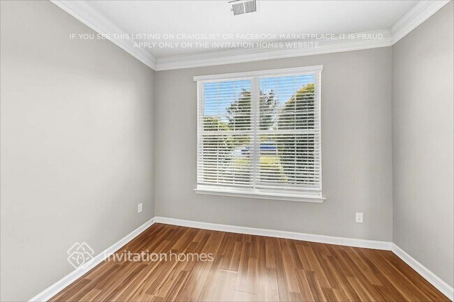 Foto del edificio - 100 Hamilton Pointe Dr