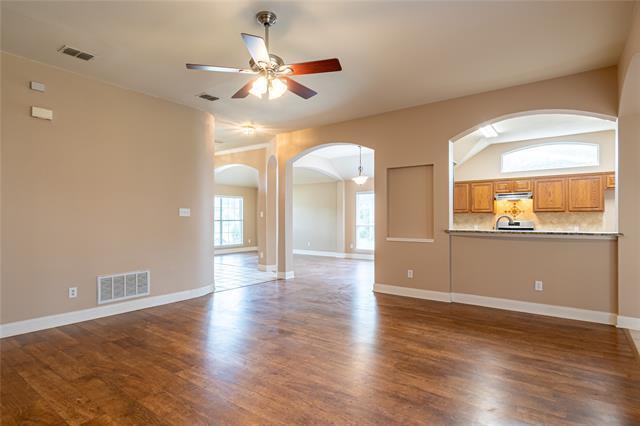 Foto del edificio - 6309 Essex Ln