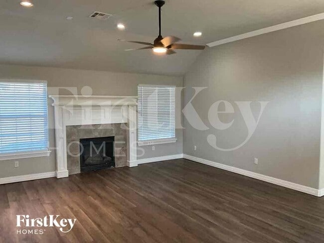 Building Photo - 3320 Valley Meadow