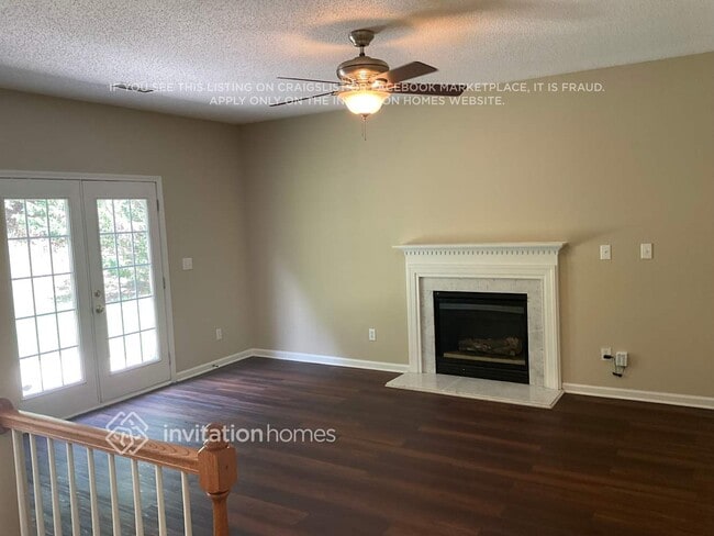 Building Photo - 9809 Dauphine Dr