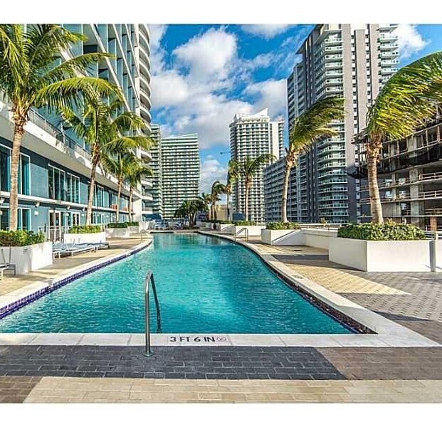 Foto del edificio - 60 SW 13th St