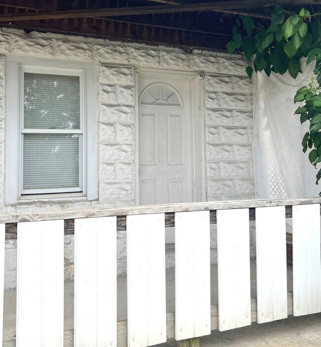 Foto del edificio - 837 Benwood Avenue