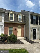 Building Photo - 131 Stanford Ct