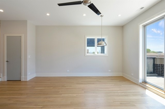 Building Photo - 3049 N Clybourn Ave