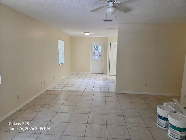 Foto del edificio - Cute Rental Home on Dead End Street w/large yard