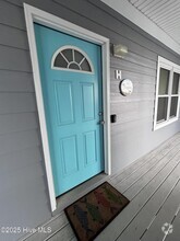 Building Photo - 108 Pelican Dr