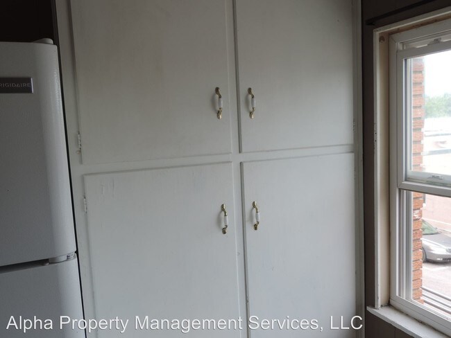 Building Photo - 1 br, 1 bath Apartment - 109 1/2 W Culton