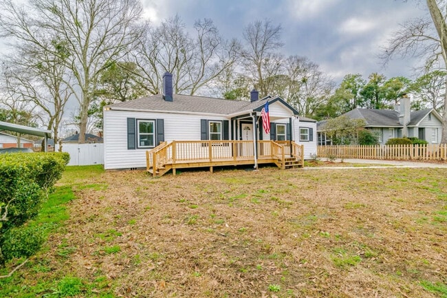 Building Photo - 2863 Potter Dr