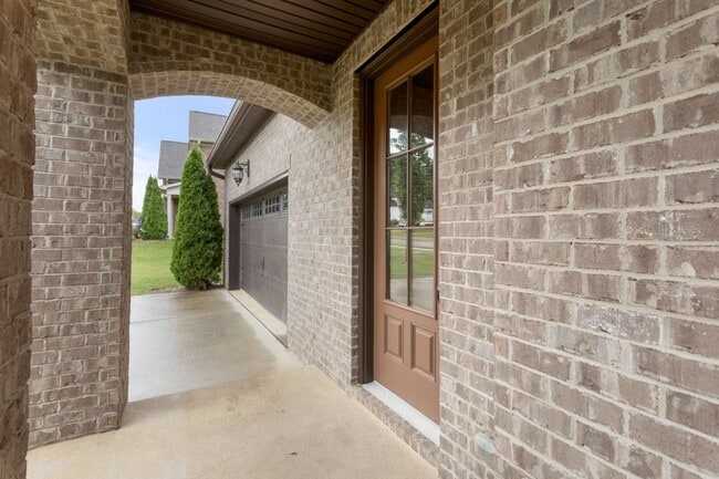 Foto del edificio - 3BR Home with Bonus Loft & Spa-Inspired Pr...