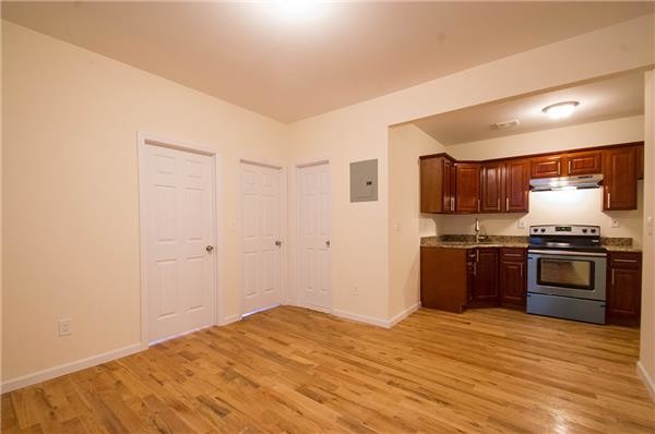 Building Photo - 710 East 219th Street