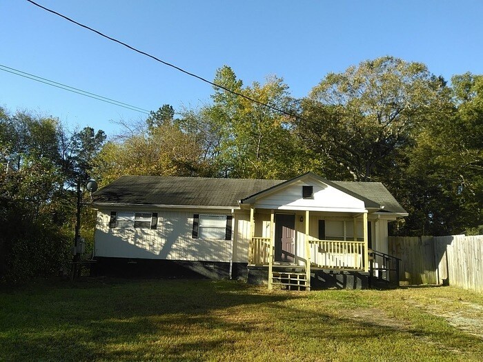 Primary Photo - Charming home in popular Hillsborough