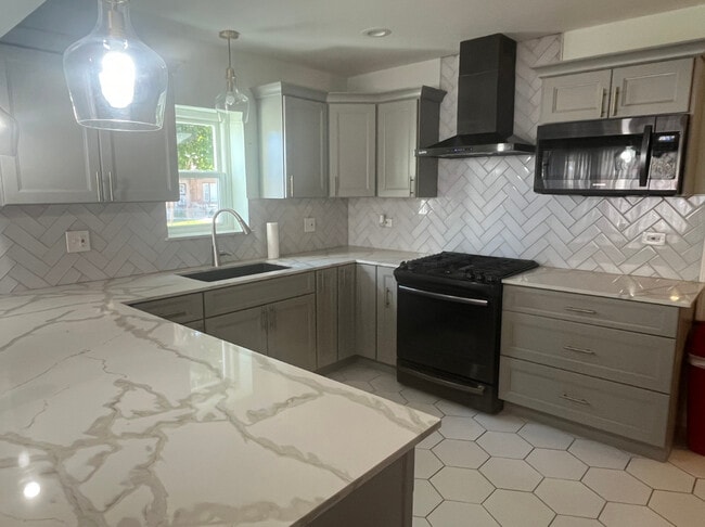 Building Photo - 8900 S Merrill Ave