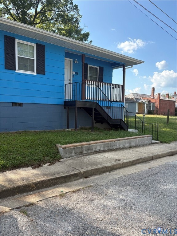 Building Photo - 718 Blick St